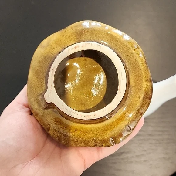 Vintage Merry Mushroom teapot - Picture 10 of 10